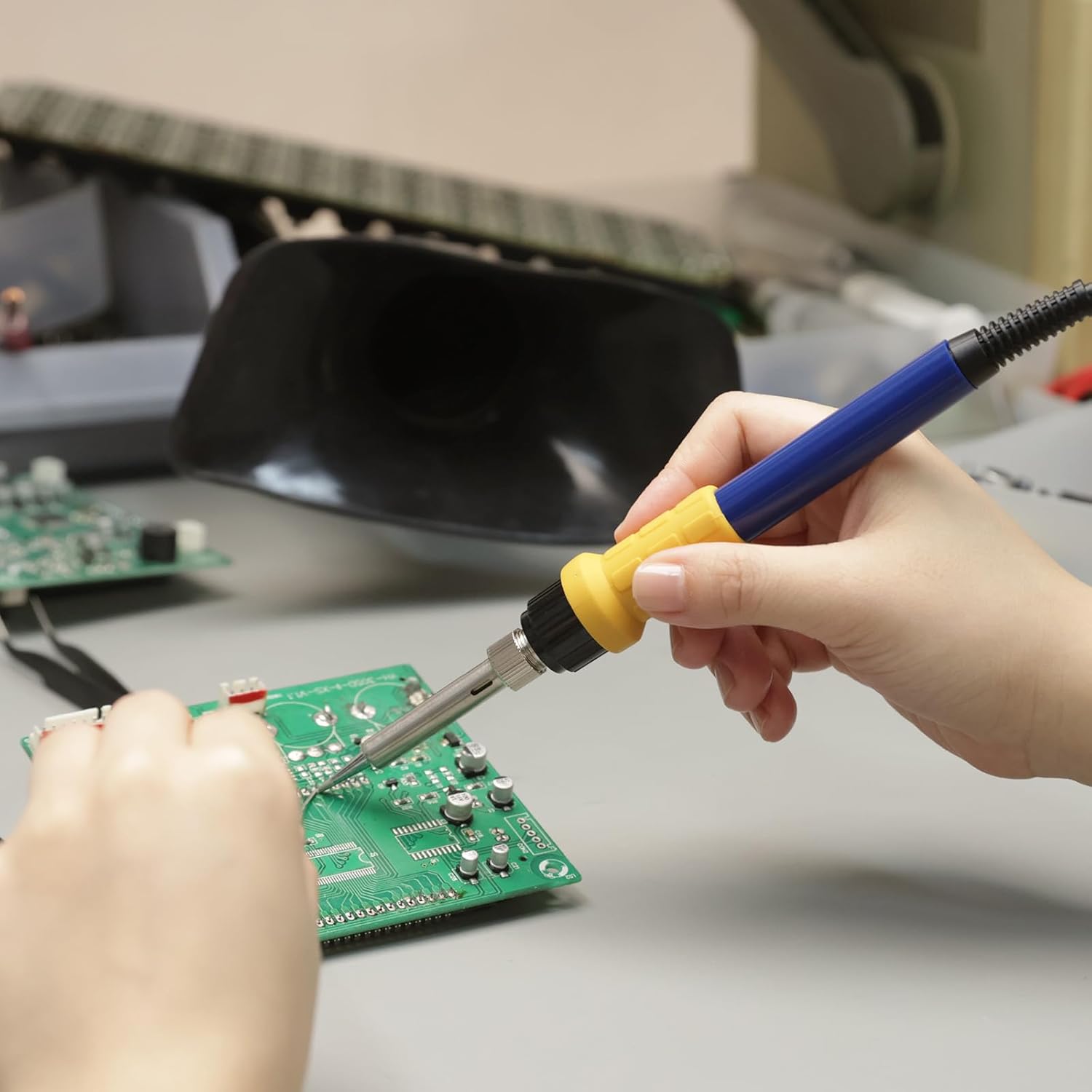 YIHUA 907F Replacement Soldering Iron Handpiece/Handle for Yihua 939D+/1000B Soldering Station