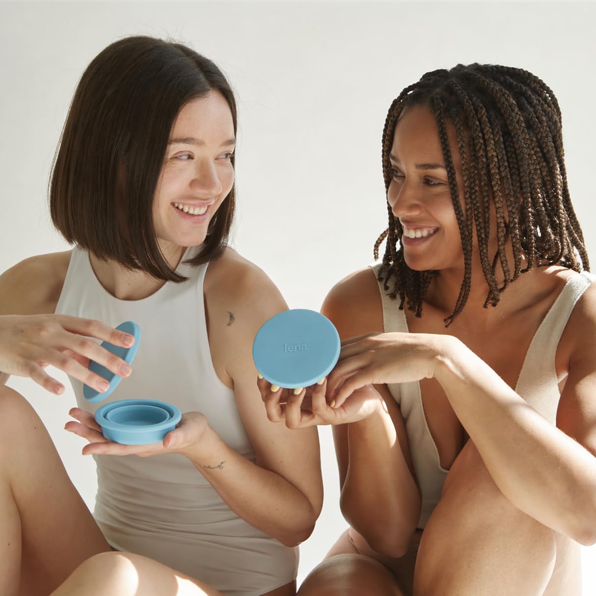 Amazon | Lena Cup – 月経カップサニタイザー – 月経カップケース
