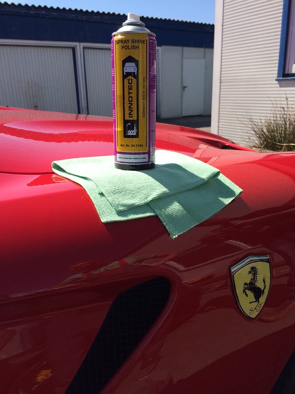 Innotec Spray Shine Polish di alta qualità – Sigillatura rapida e semplice di superfici in vernice e plastica, per tutte le superfici lisce e/o verniciate