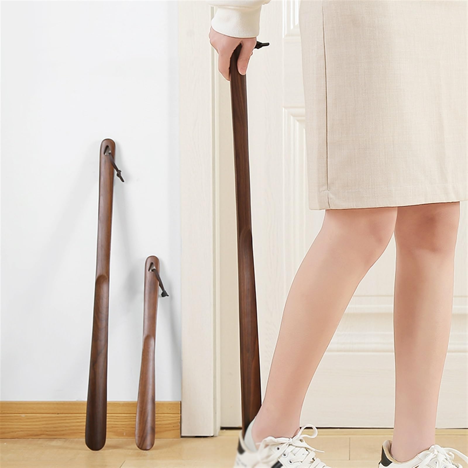 Calzador de madera extralargo de 60 cm, ligero, para poner y quitar fácilmente, ideal para personas mayores, hombres, mujeres y niños, herramienta de ayuda para zapatos perezosos