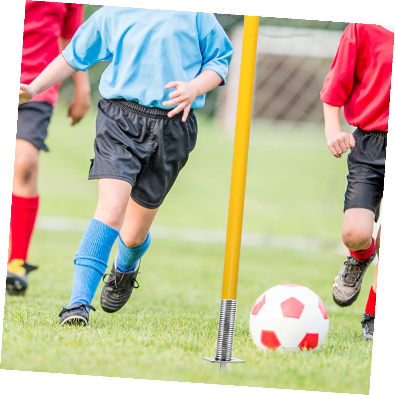 4pcs Soccer Training Stakes with Spring Ground Nails, Football Flagpole Bases for Corner Flag Fixing, Sturdy Soccer Pole Ground Spikes for Field Marking and Agility Training