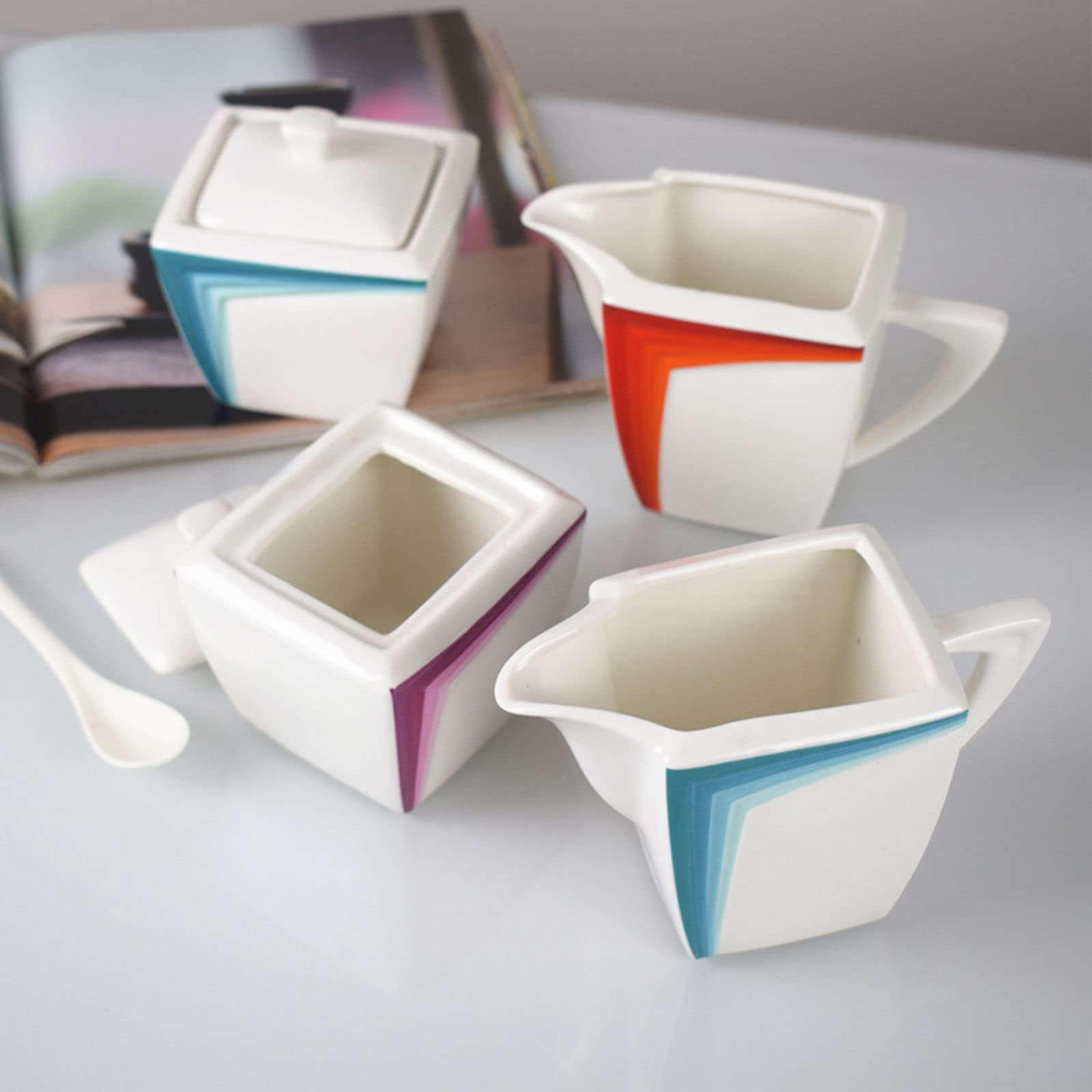 Barattolo in ceramica, set per crema e zucchero, crema e zuccheriera, brocca per lo zucchero, set da portata per caffè, brocca per crema - barattoli per condimenti con lattiera rossa