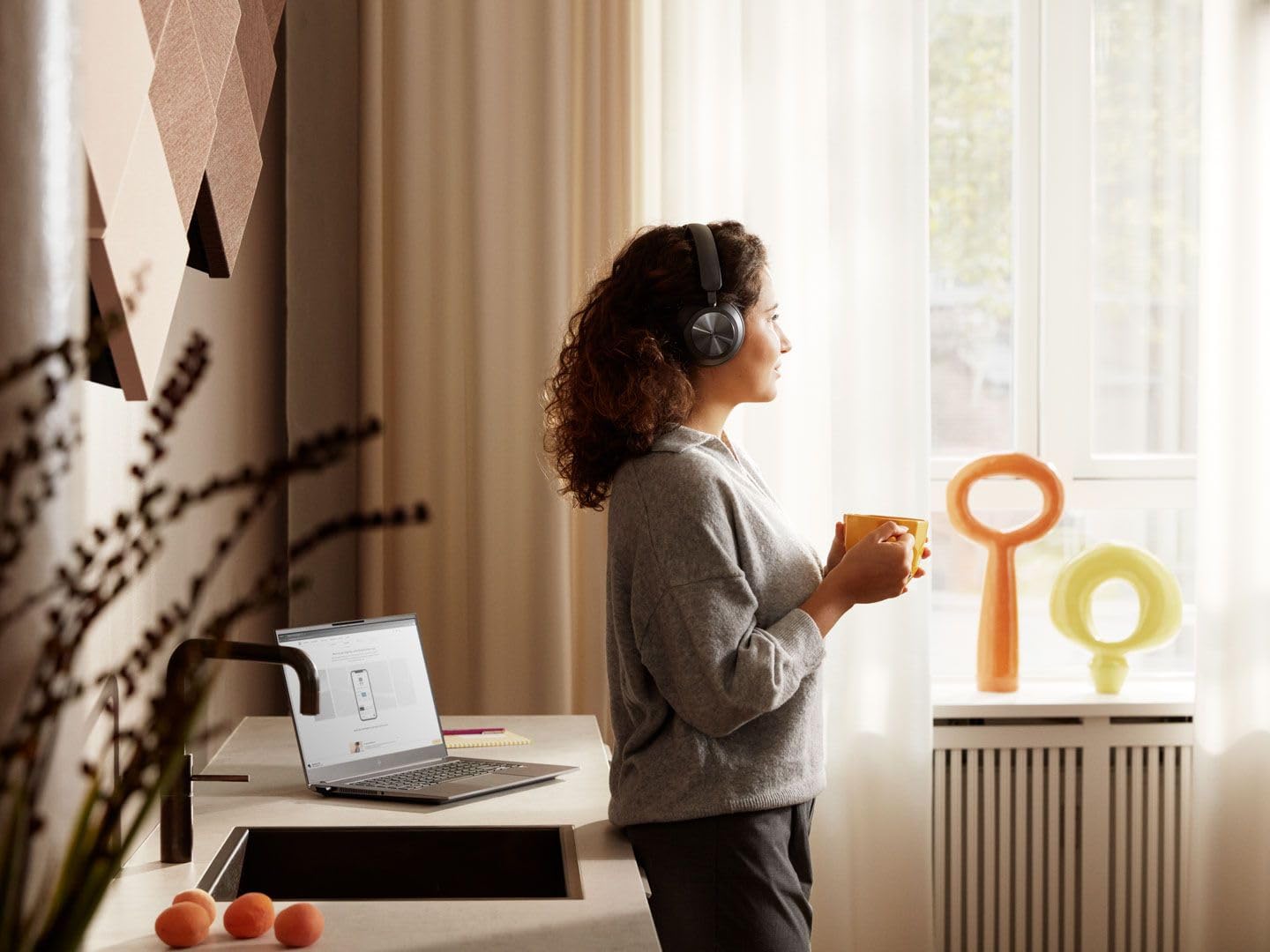 Bang & Olufsen Beocom Portal Teams- Black Anthracite