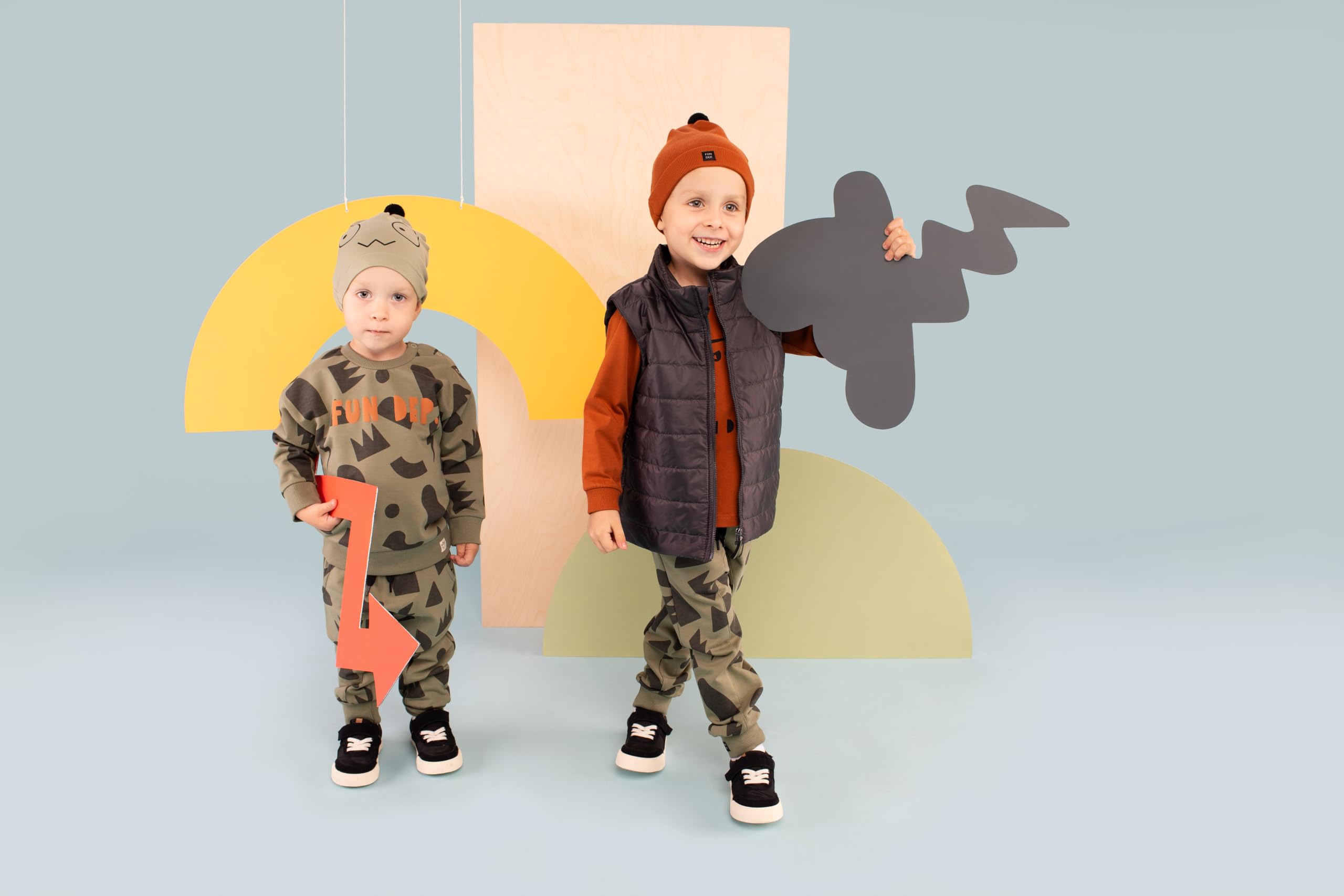 Pinokio Vest with Band, Pockets and Long Back Chaleco Niños Bebes