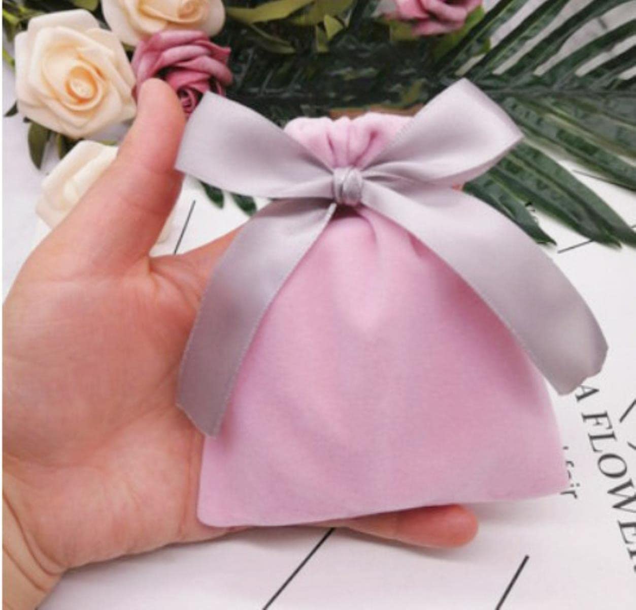 Samt-Geschenkbeutel, Schmuckband, Logo, Staubbeutel, 7 x 9 cm, 10 x 12 cm, 12 x 15 cm, 50 Stück, Wimpern, Make-up, Lippenstift, Kordelzug, nur 50 Beutel, 7 x 9 cm