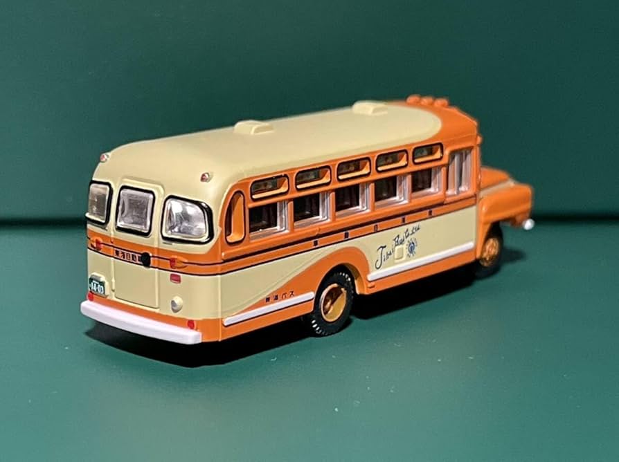 Amazon.co.jp: バスコレクション 令和に活躍するボンネットバス2台