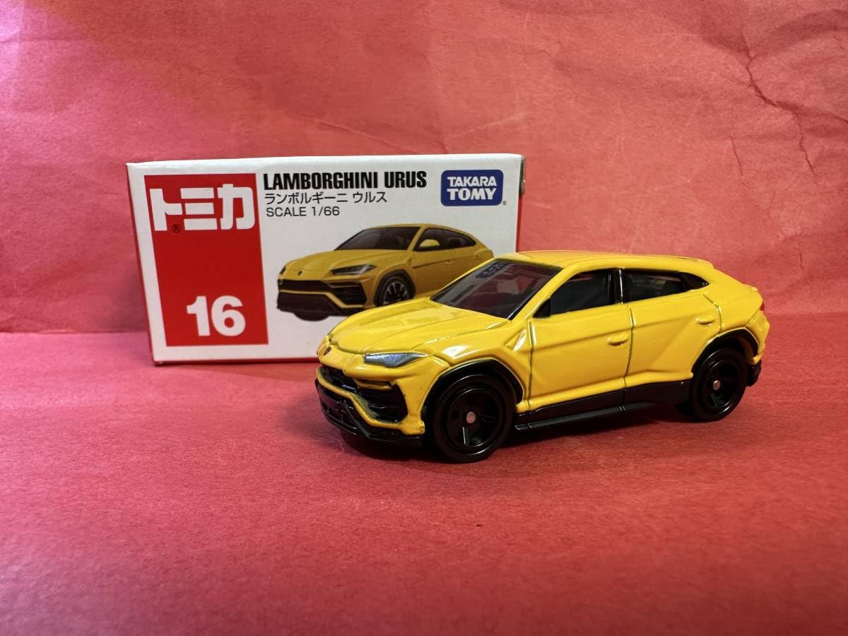 超希少大人気 】ランボルギーニウルスミニカー コレクションモデルカー