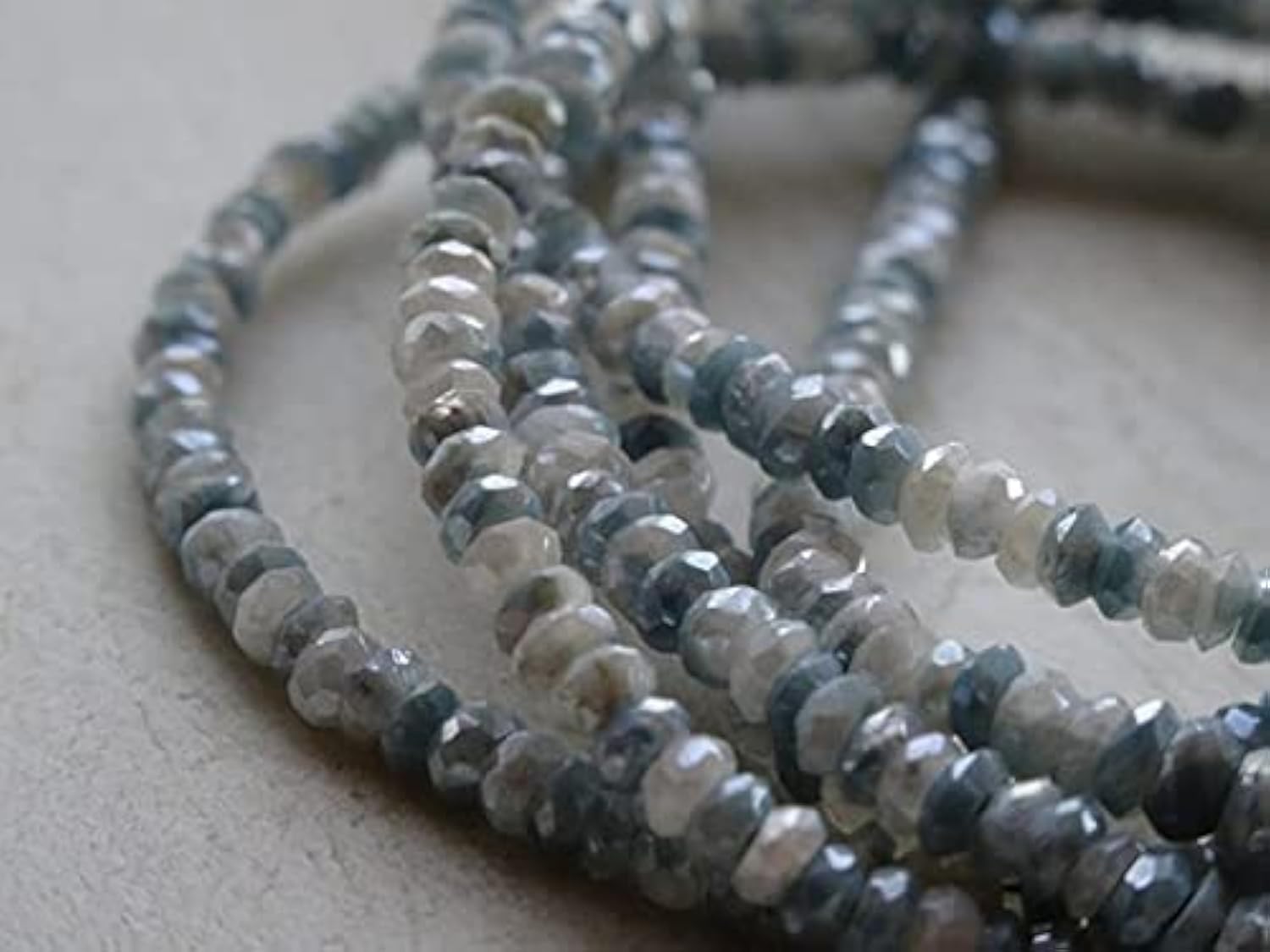 Rondelles silverite bleue veinée 2.5mm pour créer des bijoux fins sans défaut d'enfilage