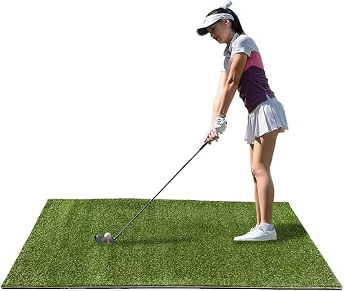 Alfombrilla de golf Emerald Par Premium eleva tu juego con una alfombrilla de 3 x 5 pies con respaldo estándar para una sensación fiel a la verde.