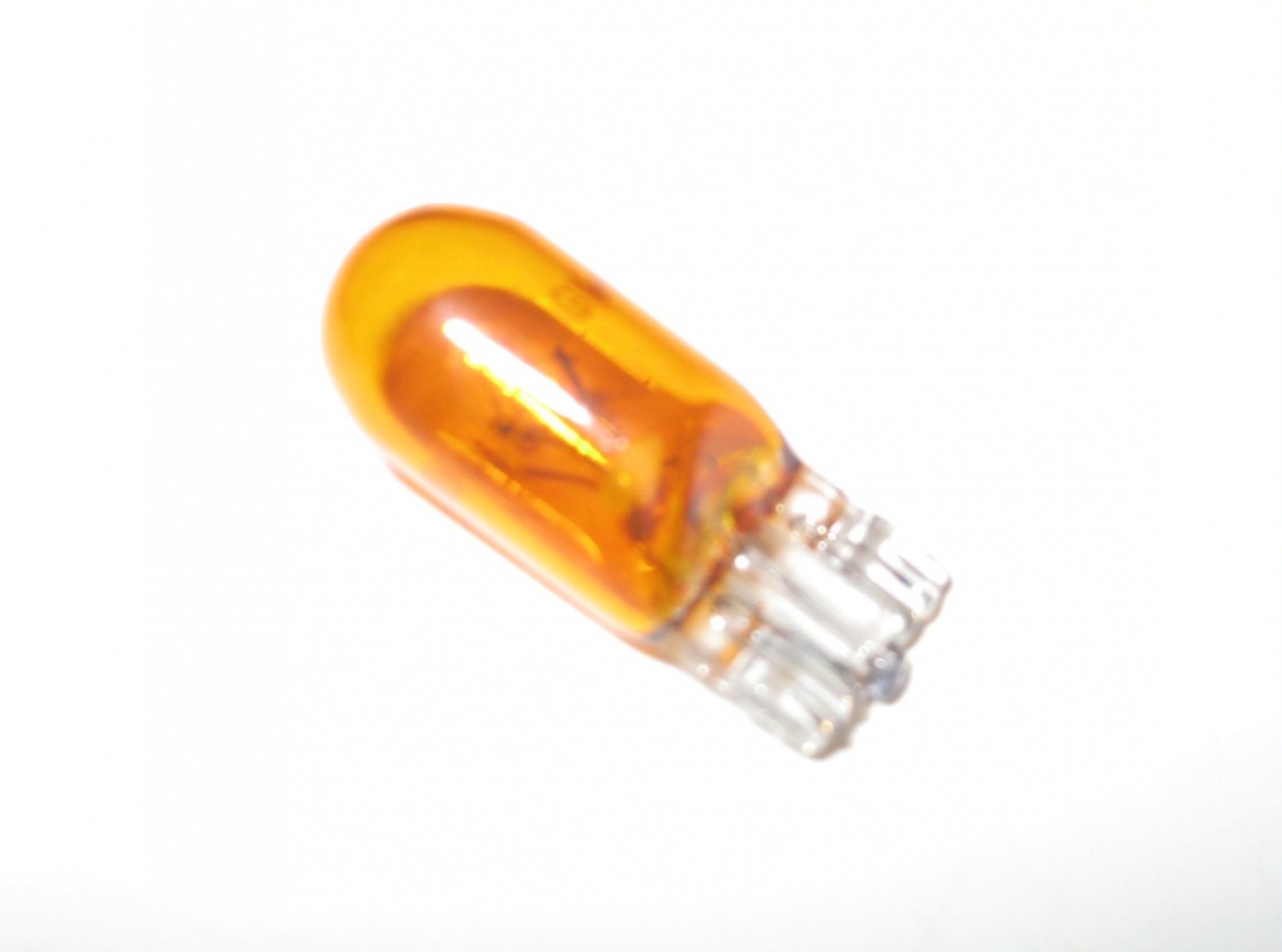Amazon.com: BMW Orange Indicator Light Bulb 12 Volt 5 Watt 7160798 