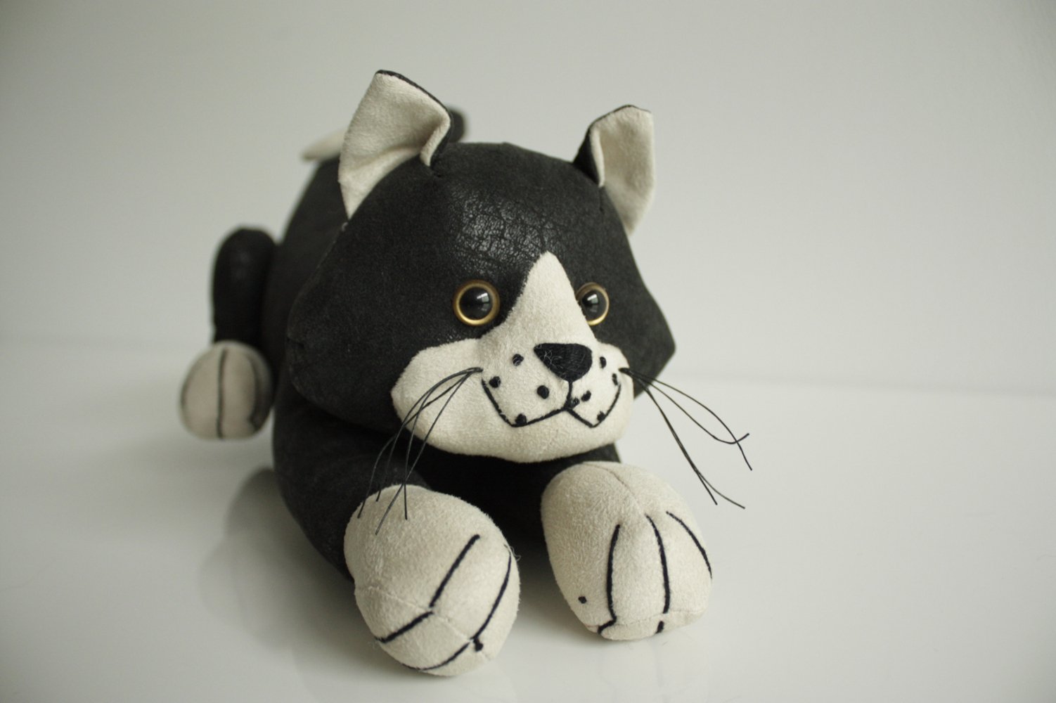 Dora Designs Cat Felix Door Stopper : Amazon.com.au: Home Improvement