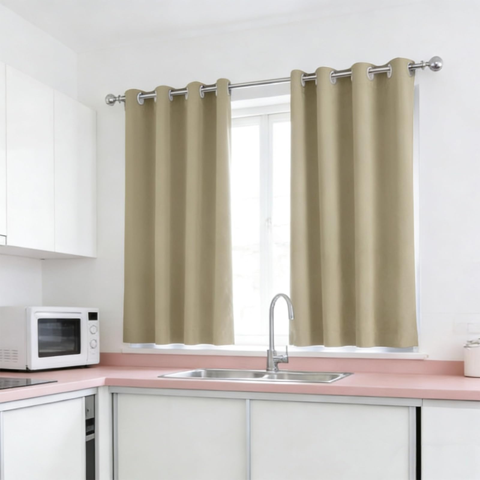 Draperies intérieurs beige haut de gamme occultantes pour grand vitrage
