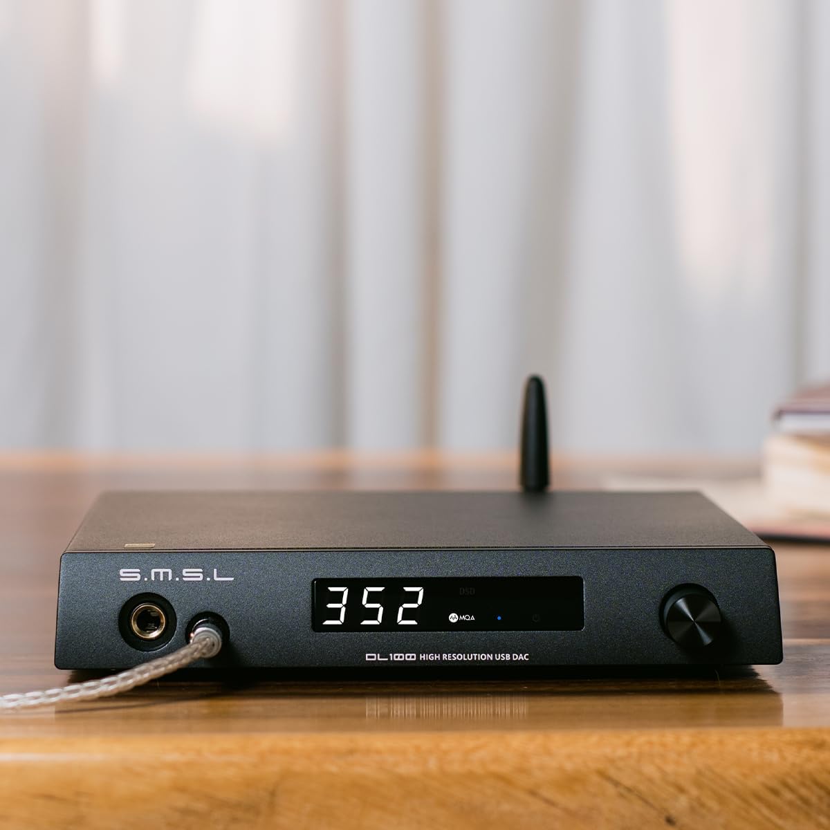 SMSL DL100 Audio Decoder Earphone Amplifier,4*CS43131 Chip,HDMI(ARC) Can be Decoded for TV, Dual Mode ISB,6.35mm+4.4mm Dual Headphone Output,XLR Balanced+RCA Output,Full Function Remote Control