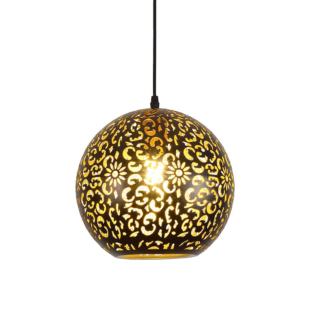 Suspension en fer style vintage pour remplacer un plafonnier classique dans la cuisine