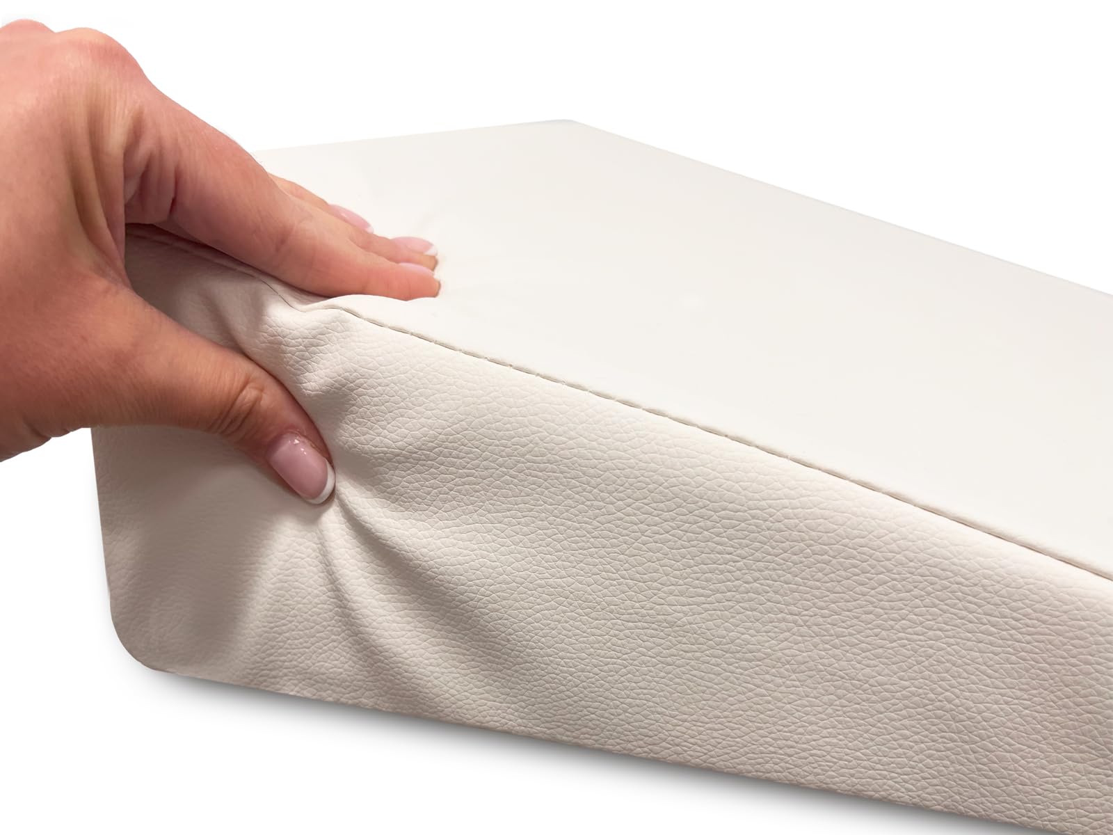 QUIRUMED Cojín cuña, Medidas 40 x 50 x 13 cm, Color Blanco, Ergonómico, Polipiel, Relleno Flexible, Cojín Masaje, Fisioterapia, Apoyo para la Espalda
