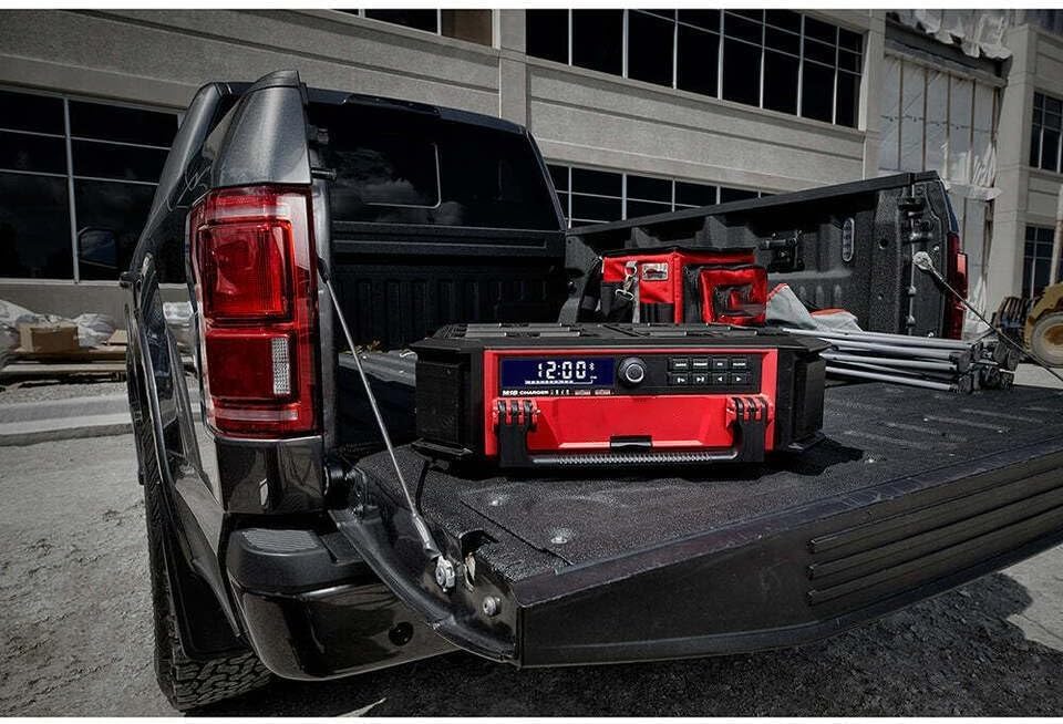 Suitable for Milwaukee 2950-20 M18 18V Packout Radio Charger - Bare Tool