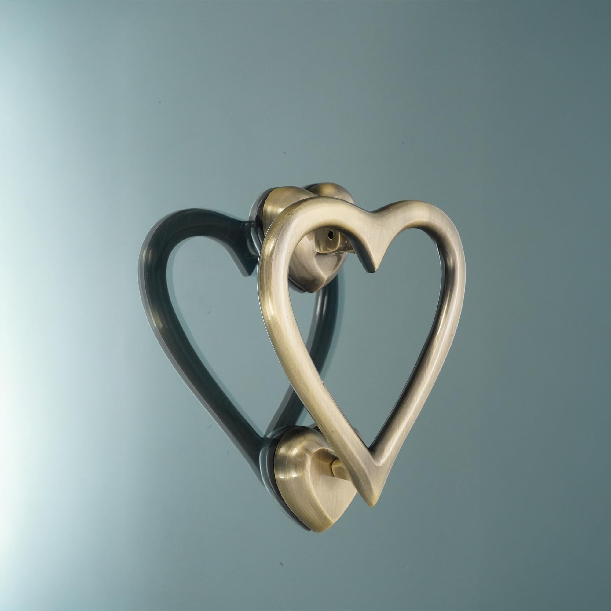 Infinity Decor Battente in ottone anticato a forma di cuore, in ottone massiccio di alta qualità, per porta d'ingresso e cancello