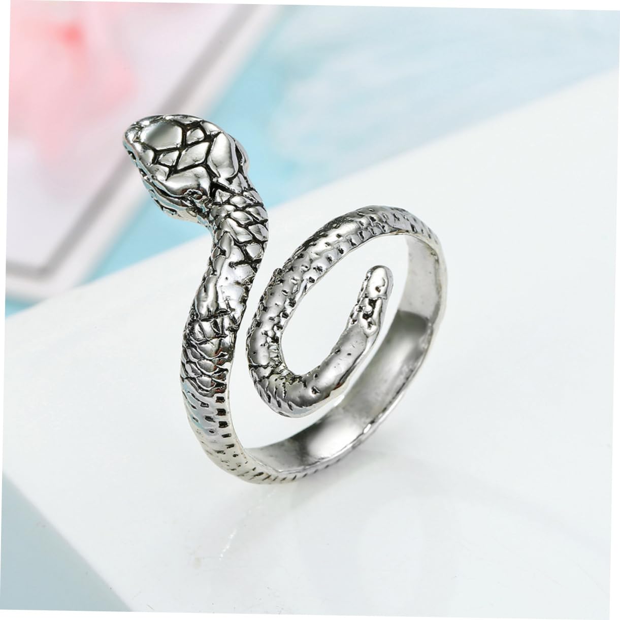 KESYOO 4pcs Exaggerated Snake Finger Rings for Men and Women Vintage Punk Style Decorative Knuckle Rings Black and Unique Serpentine Design for Fashion