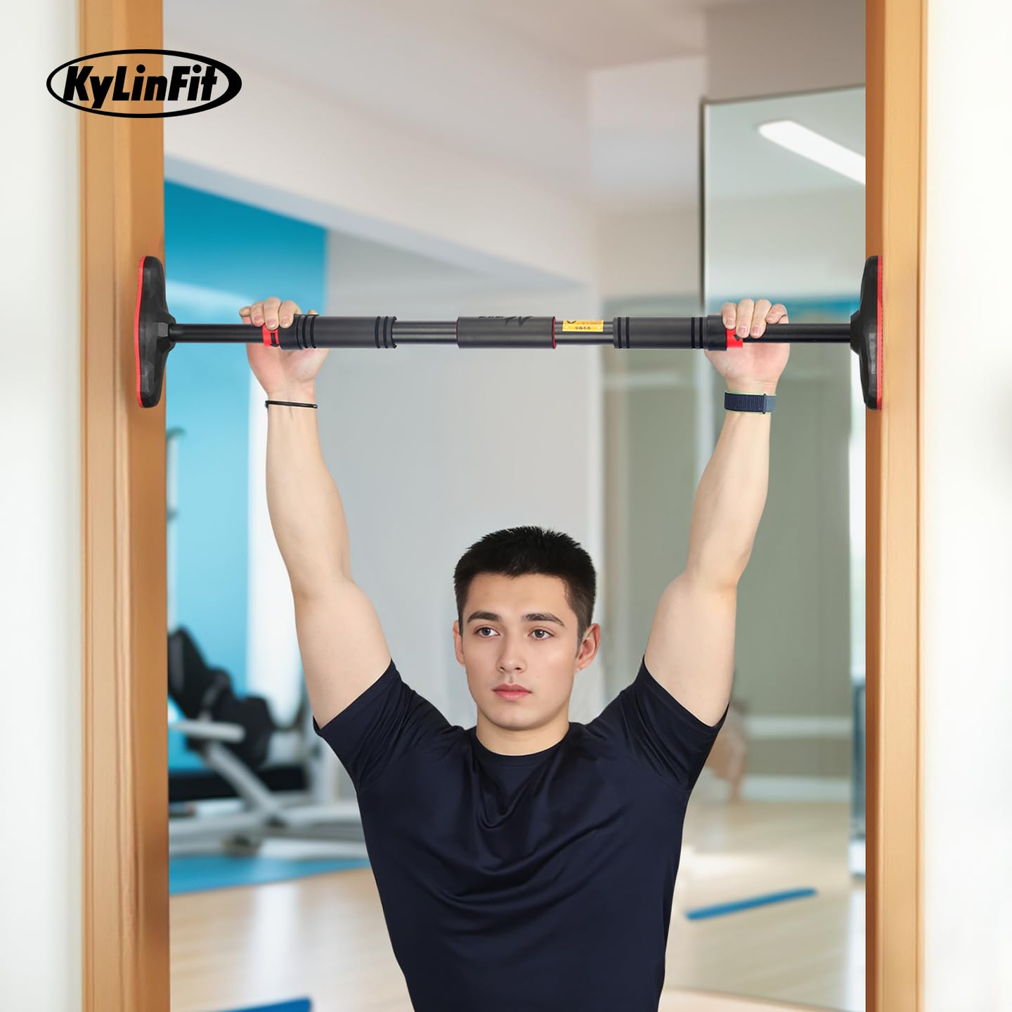 Barre de traction professionnelle pour la maison | Charge maximale de 180 kg, réglage rapide (65-100 cm) | Sécuritaire sans perçage grâce au système à crémaillère et au rembourrage en PVC