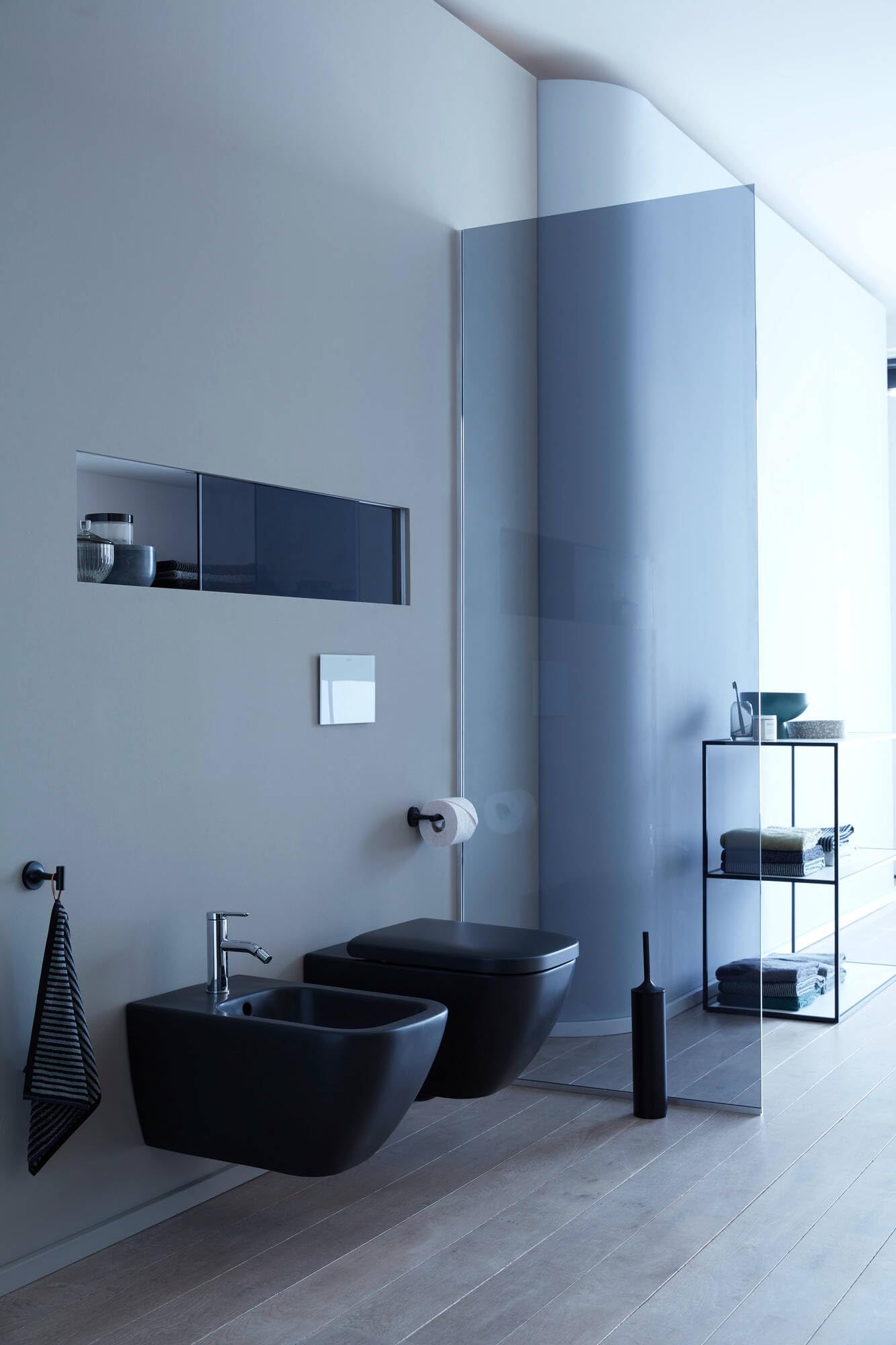 Duravit Bürstengarnitur Starck T, WC-Bürstenhalter bodenstehend, Toilettenbürste ohne Bohren, Klobürste, Schwarz Matt