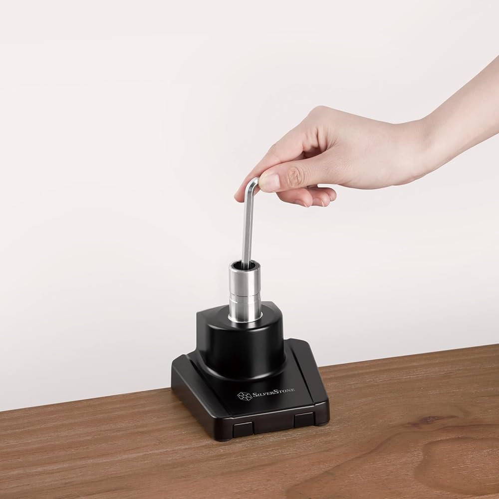 SILVERSTONE　シングルモニターアーム SST-ARM13　黒 Amazon.co.jp: Silverstone モニターアーム 1面 SST-ARM13 32