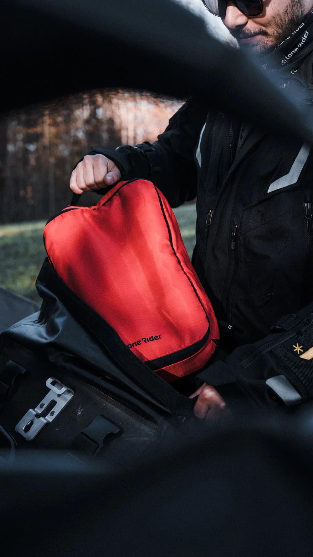 Lone Rider Cubi da Imballaggio a Compressione - Set 5 Pezzi | Borse multi-misura con mesh, cerniere espandibili & tessuto RipStop 210D. Organizer per bagagli, viaggio & bucato.