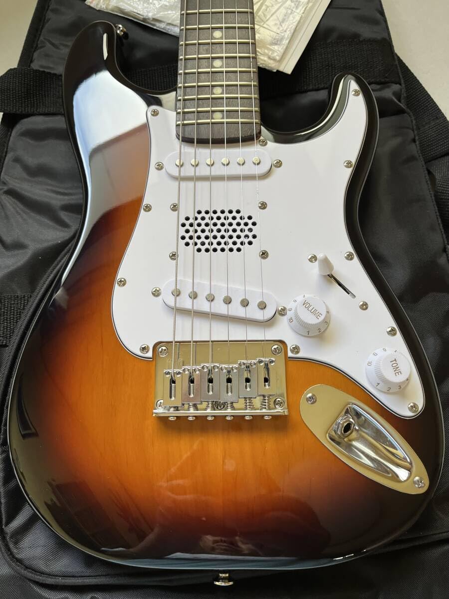 Amazon.co.jp: レア Gra Roots グラスルーツ ミニストラト G-SE-R