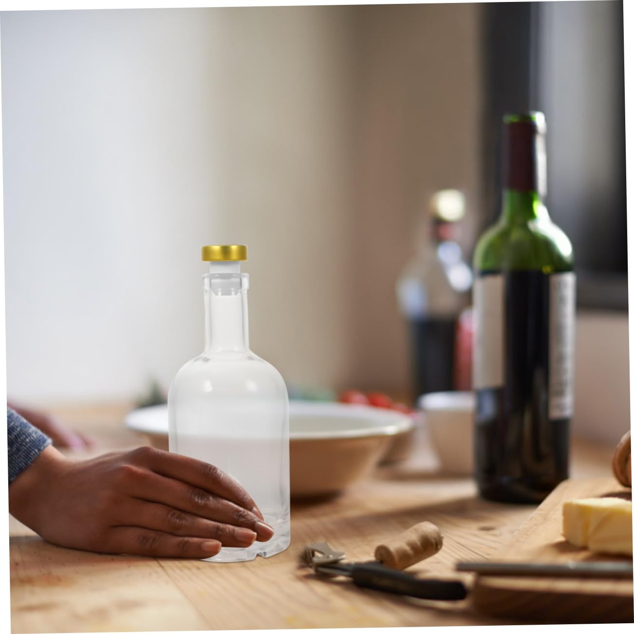 Packung Wodkaflaschen aus Dickem Glas 375ml für Zuhause und Club | Transparent, Fein Abgedichtet, Leicht zu Gießen, Leicht zu Reinigen, 2 Stück, 375ml Volumen Zufällige Farbe