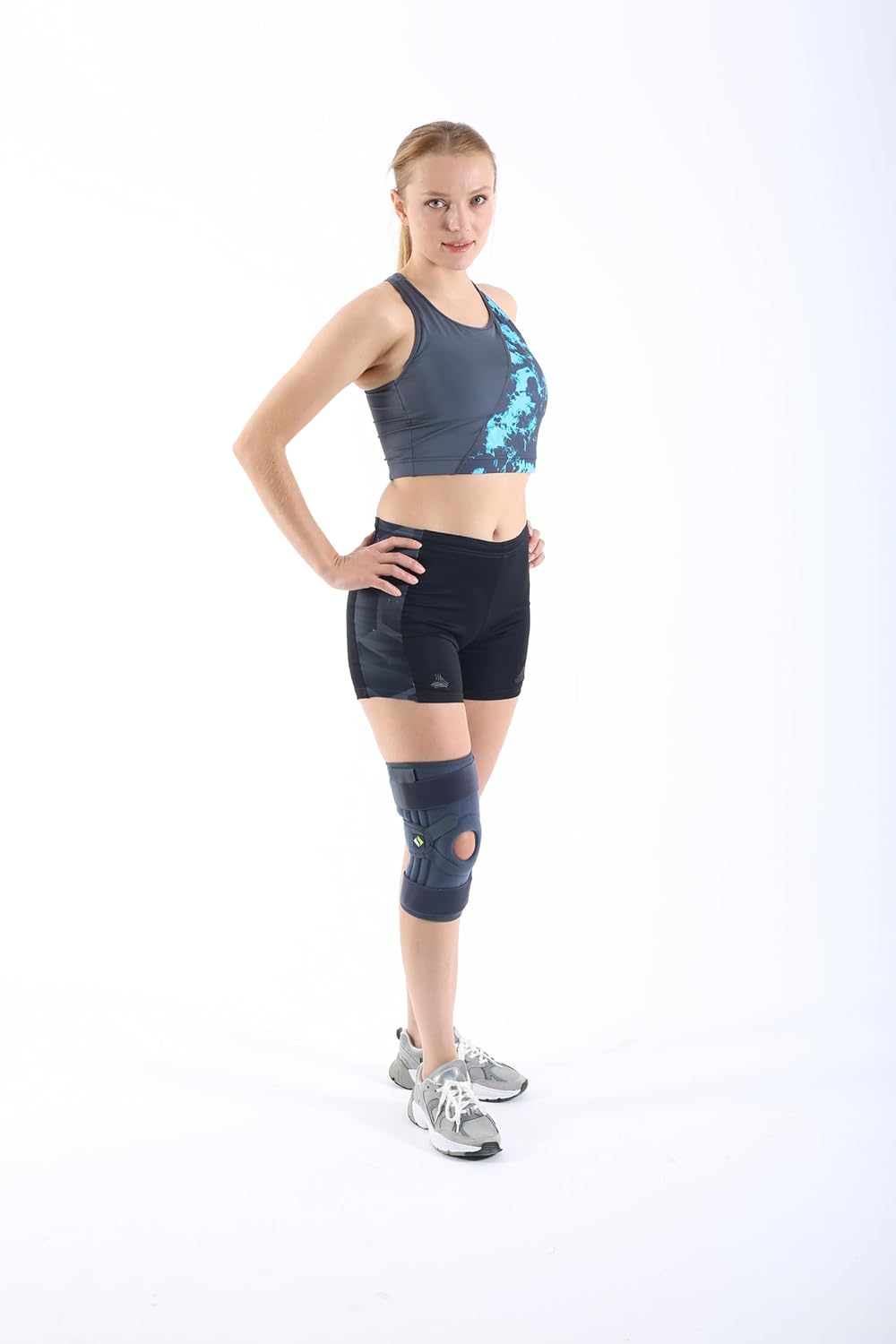 Patella Ligament Knee Support – Adjustable Neoprene Knee Brace (Black, One Size)