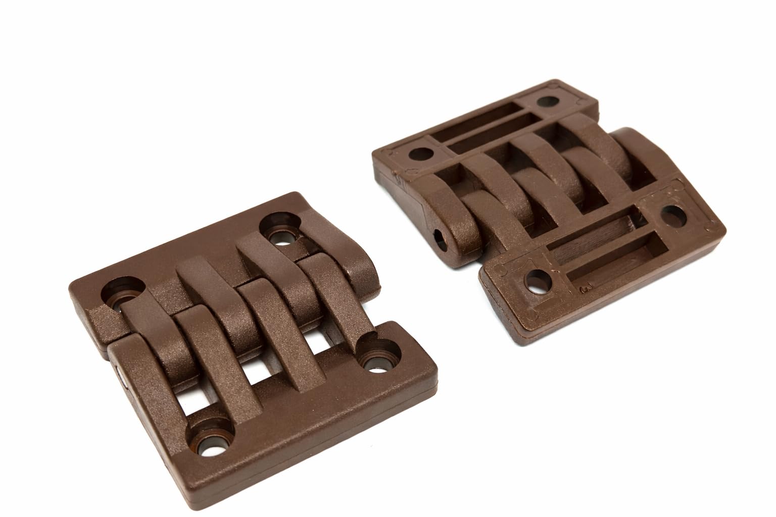 Set 4 Cerniere in Plastica Rinforzata PA 60x70 mm, Made in Italy – Kit 4 Pezzi per Ante e Sportelli – Resistenti a Urti, Umidità e Sole – Ideale per Cassette Elettriche, Marrone (60x70 mm, 4 Pezzi)