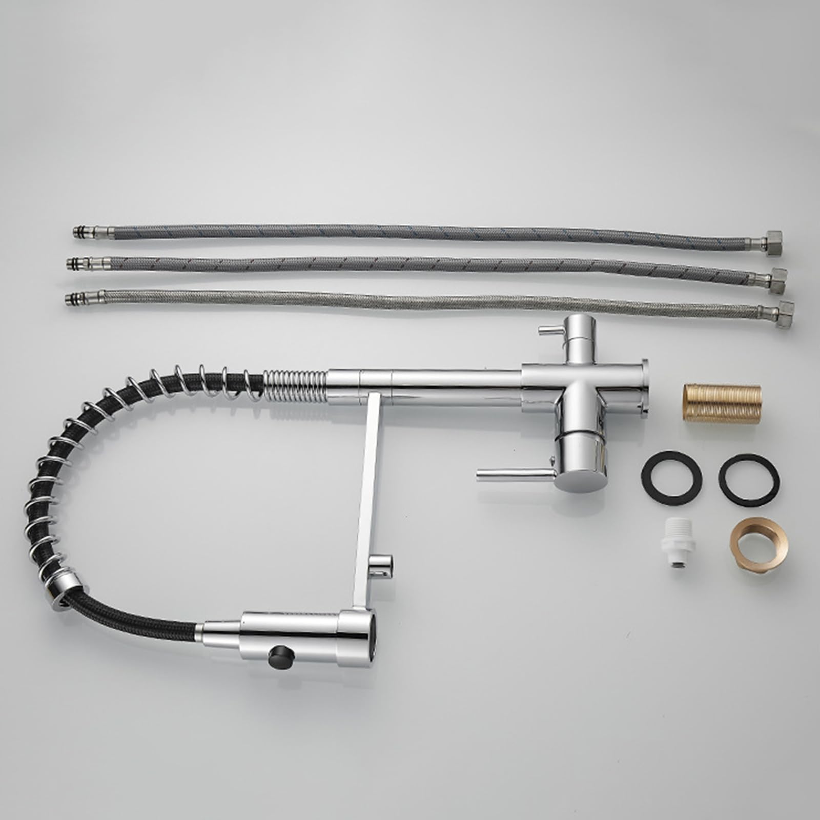 3-in-1-Küchenarmatur mit Zweihebelmischer, Grauer Ausziehfilter. Vielseitige 3-Wege-Küchenarmatur für einfache Wasserregulierung und effiziente Filtration.