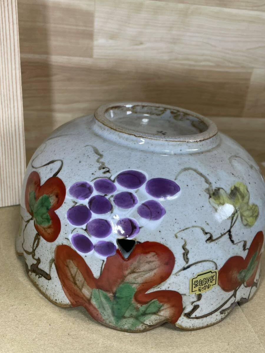 Amazon.co.jp: 菓子鉢 茂山窯 高級陶器 手描き 赤絵 茶道具 穴