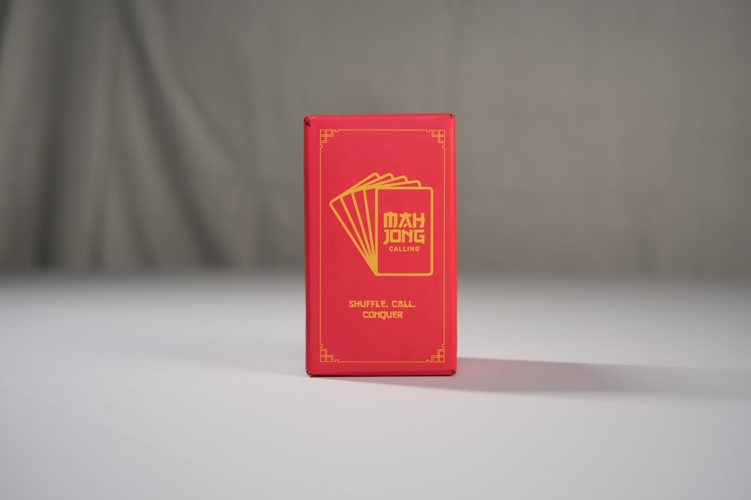 Travel Mahjong Card Game Set, 144 Playing Cards, Traditional Chinese Game with Rings, Bamboo, Dragons and Winds