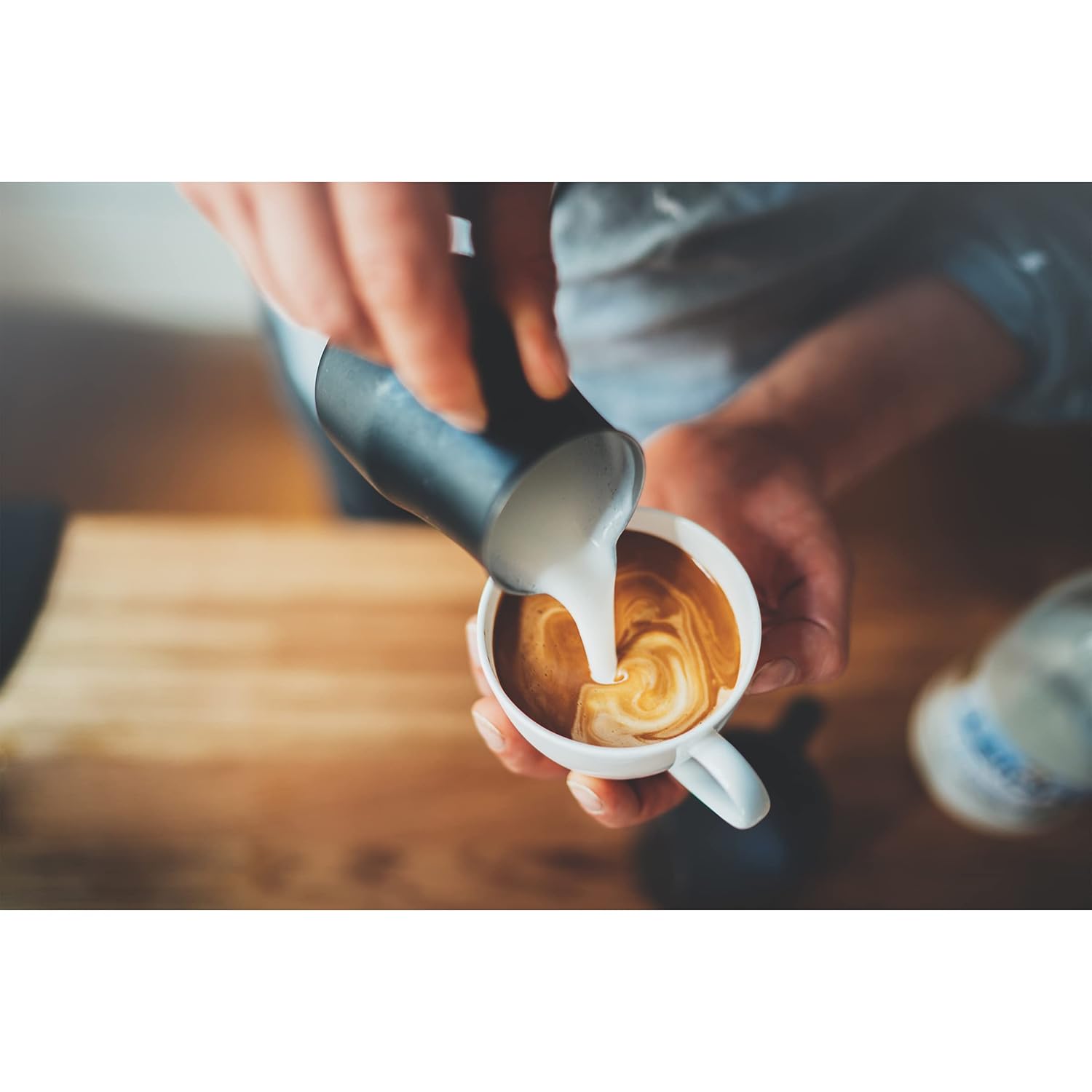 Eight O'Clock Coffee 100% Colombian Peaks, Medium Roast, Whole Bean Coffee, 40 Oz
