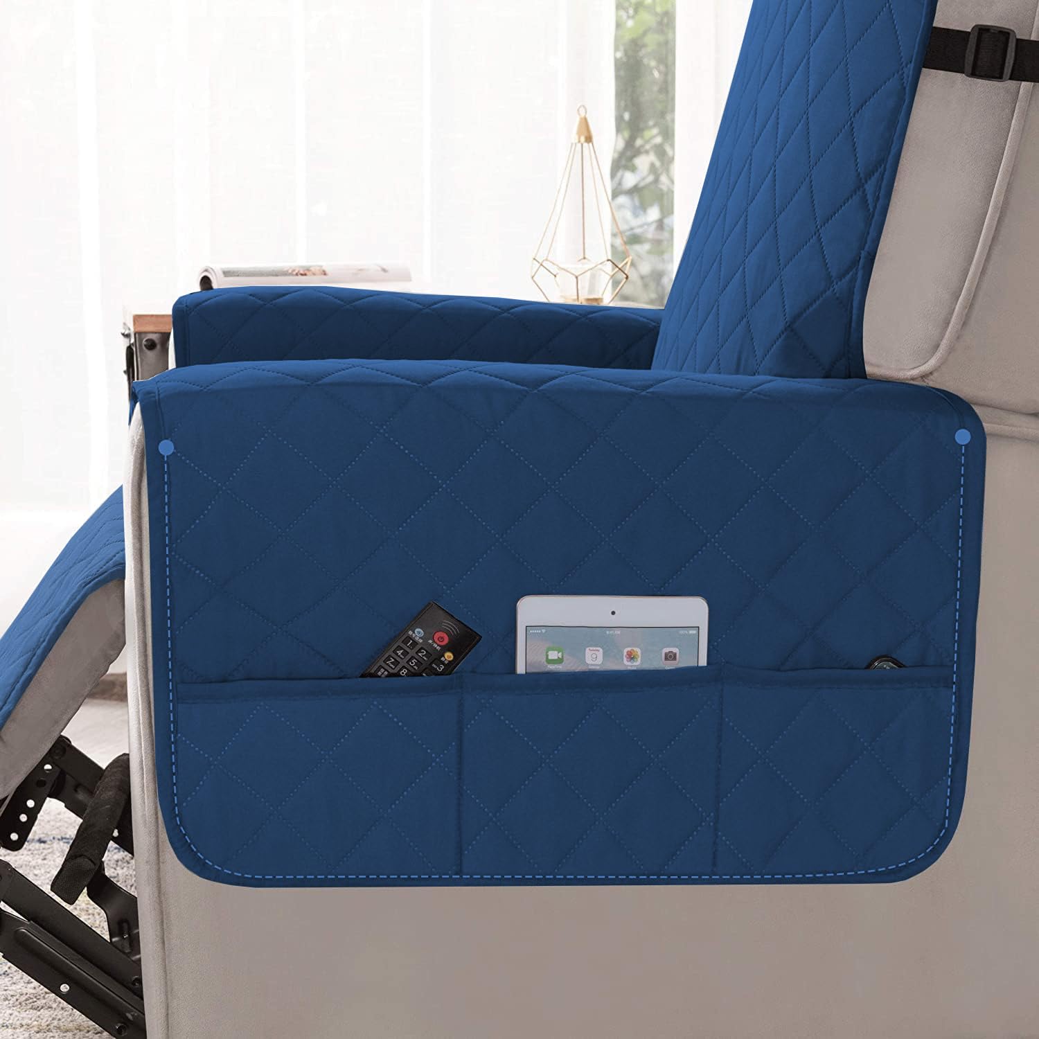 Housses de Fauteuil inclinable, Couverture Protecteur Canapé 1 Place Doux et Confortable, Housse de canapé inclinable, Protecteur de Fauteuil inclinable Lavable à la Maison (Bleu Foncé, L)