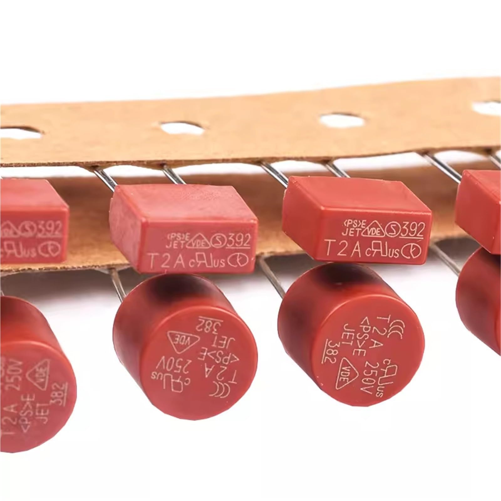 Fusibles redondos 382 para solucionar fallos de encendido en pantallas de TV LCD 3