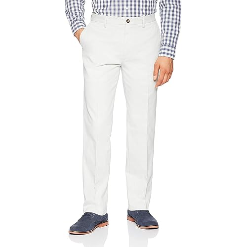 Amazon Essentials Men's Classic-Fit Wrinkle-Resistant Flat-Front Chino Pant (Available in Big & Tall)