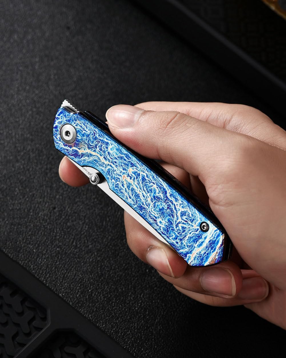 PioneerEDC MT039 Flipper Folding Pocket EDC Knife, 2.87 Inch Sheepsfoot M390 Brushed Blade, TC4 Titanium Handles, Double Detent Non-Locking, Thumb Stud and Front Flipper Opening, 2.46 Oz (Colorful)