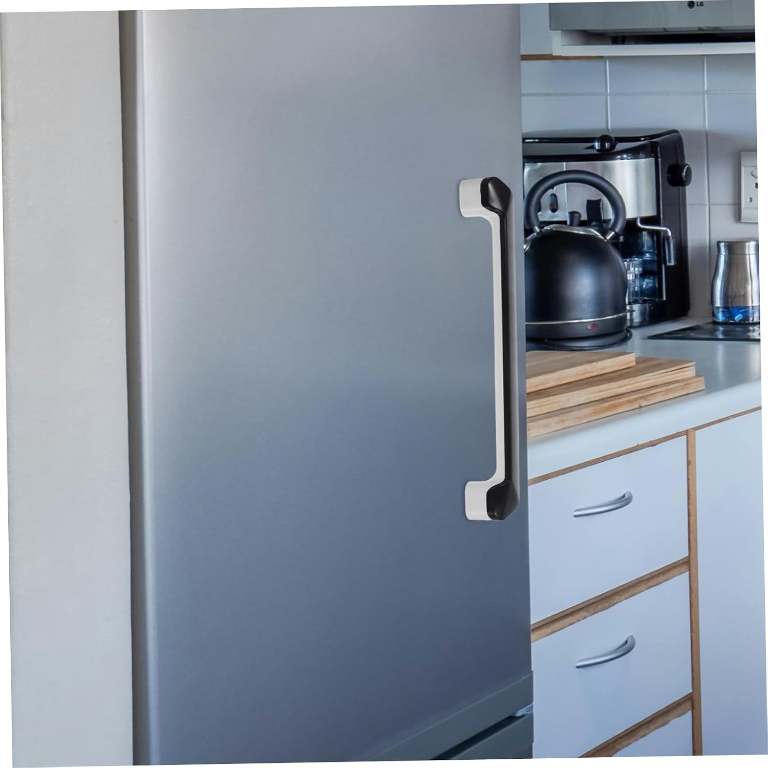 Freezer Door Handle Replacement Sleek Modern Design for Easy Opening in Cold Conditions