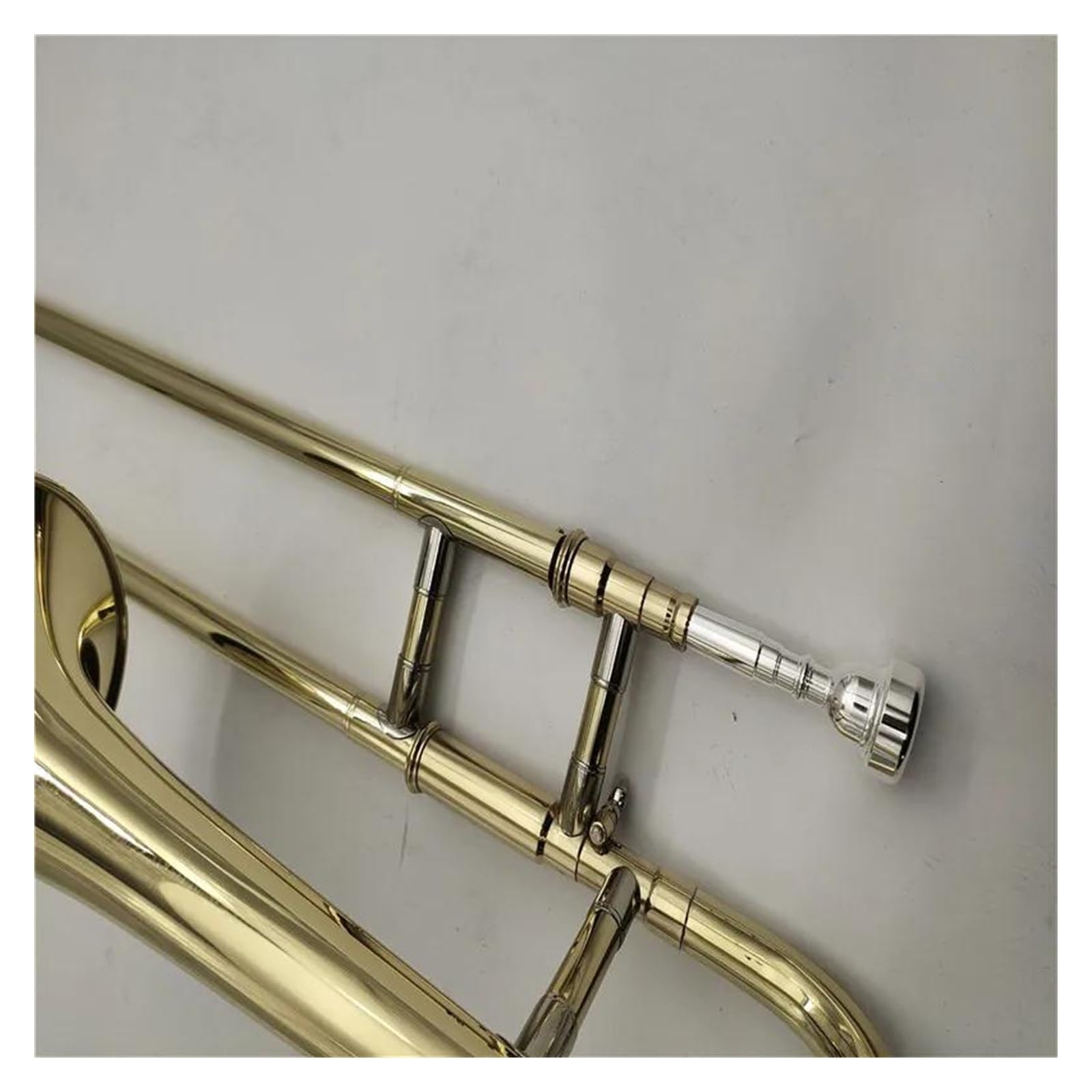 B Flat Trombone Latón Lacado Dorado BB Trombón Instrumentos De Viento Con Estuche Guantes Accesorios Trombón Para Principiantes