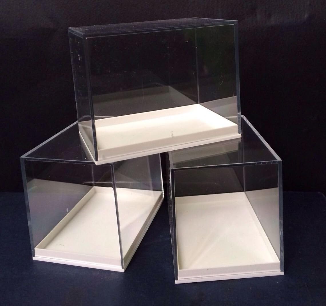 12 LARGE PERSPEX DISPLAY SPECIMEN BOX IDEAL FOR FOSSILS,METEORITES,DIE CASTS,COINS.ETC by Red Rock Fossils