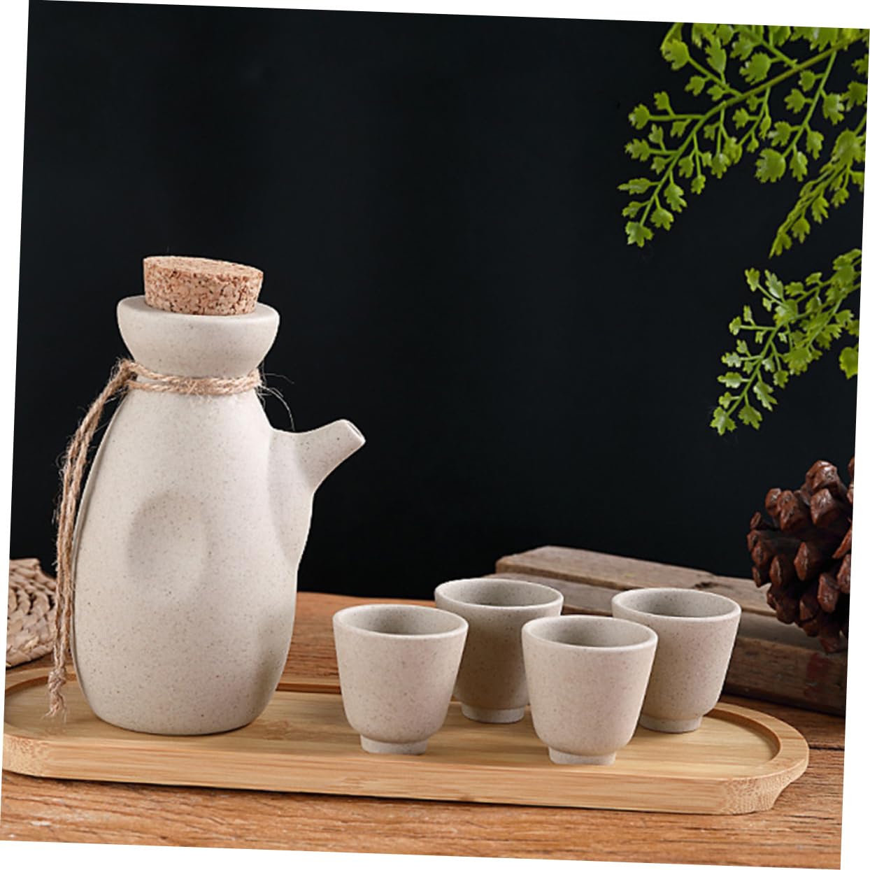 Service à Saké Japonerie 1 Bouteille 300ml 4 Coupes en Céramique Beige