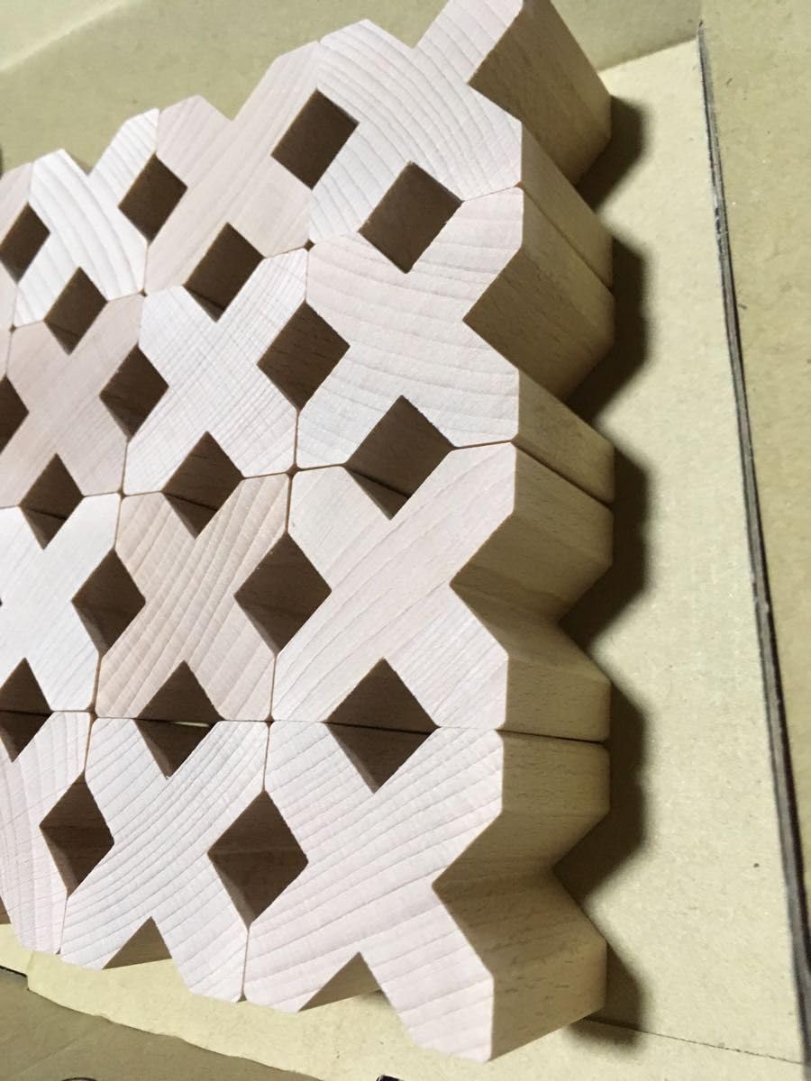 Amazon | エックスブロック Xブロック 16個 積み木 木製 木のおもちゃ