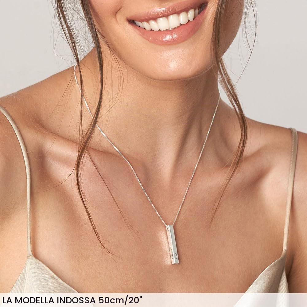 MyNameNecklace MYKA - Collana Barretta 3D Personalizzata in Argento 925 con incisioni sui 4 lati