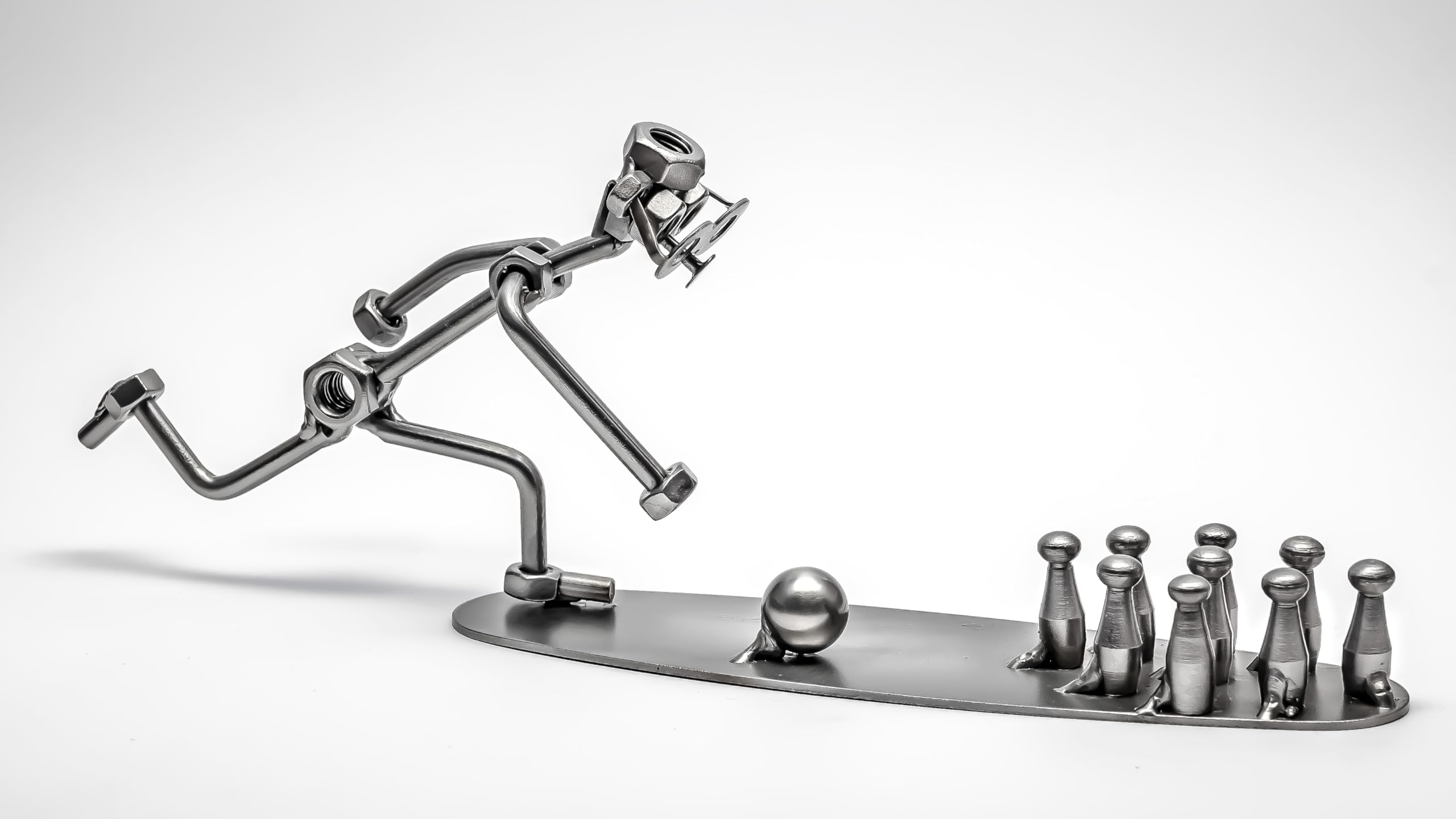 STEEMO Original Schraubenmännchen Figur: Kegeln – Handgefertigte Metall-Deko aus Stahl, kreative Kegel-Skulptur und Geschenkidee für Kegler & Bowling-Fans, 31x6x12 cm