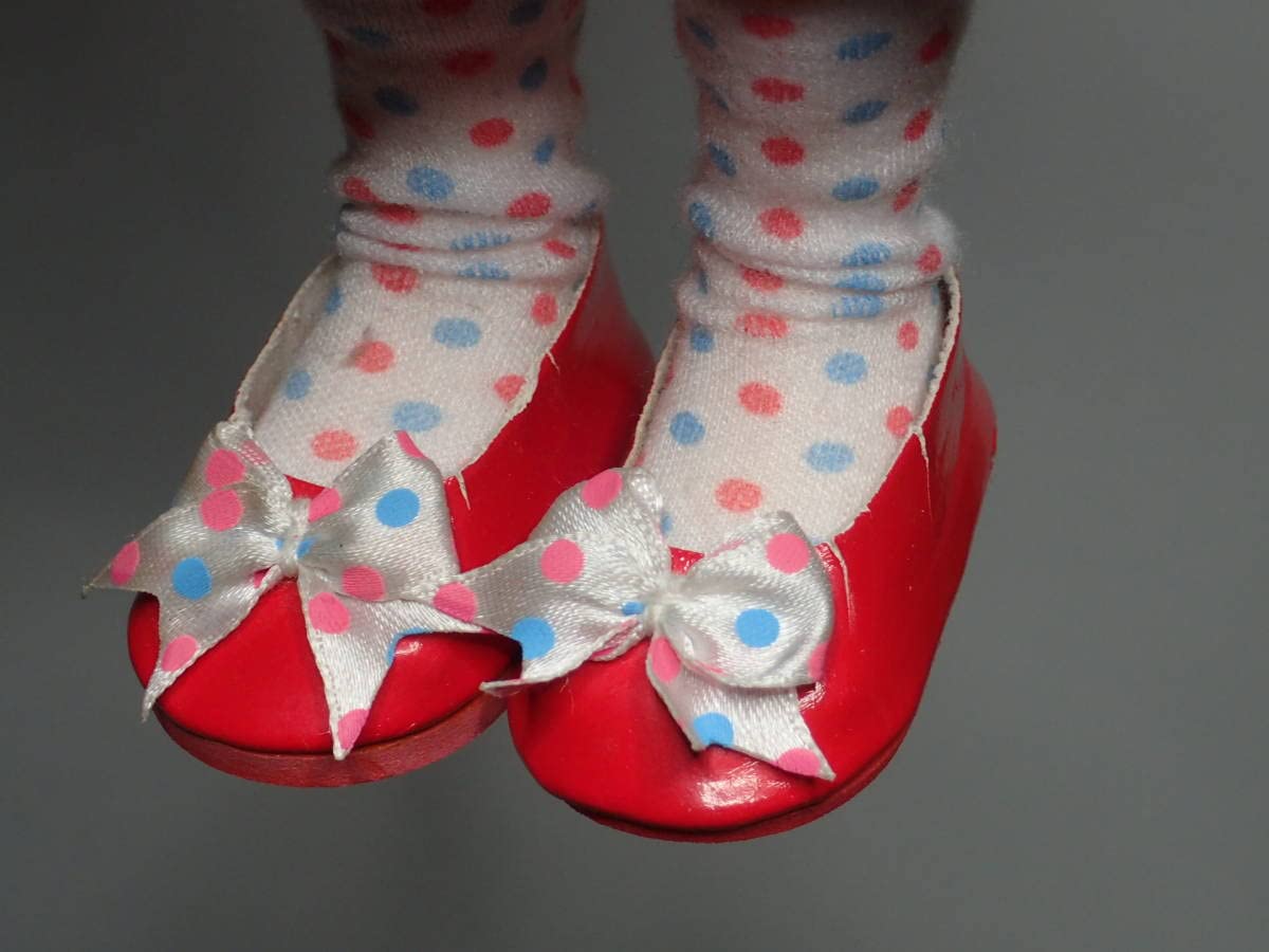 【レア】ベコちゃん あっちゃん コラボ人形、ワンダフルストラップ、前田敦子グッズ Amazon | あっちゃん人形 元AKB48 前田敦子 不二家ペコちゃん