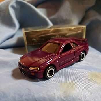 Amazon.co.jp: トミカ スカイライン GTR BNR-34 '99
