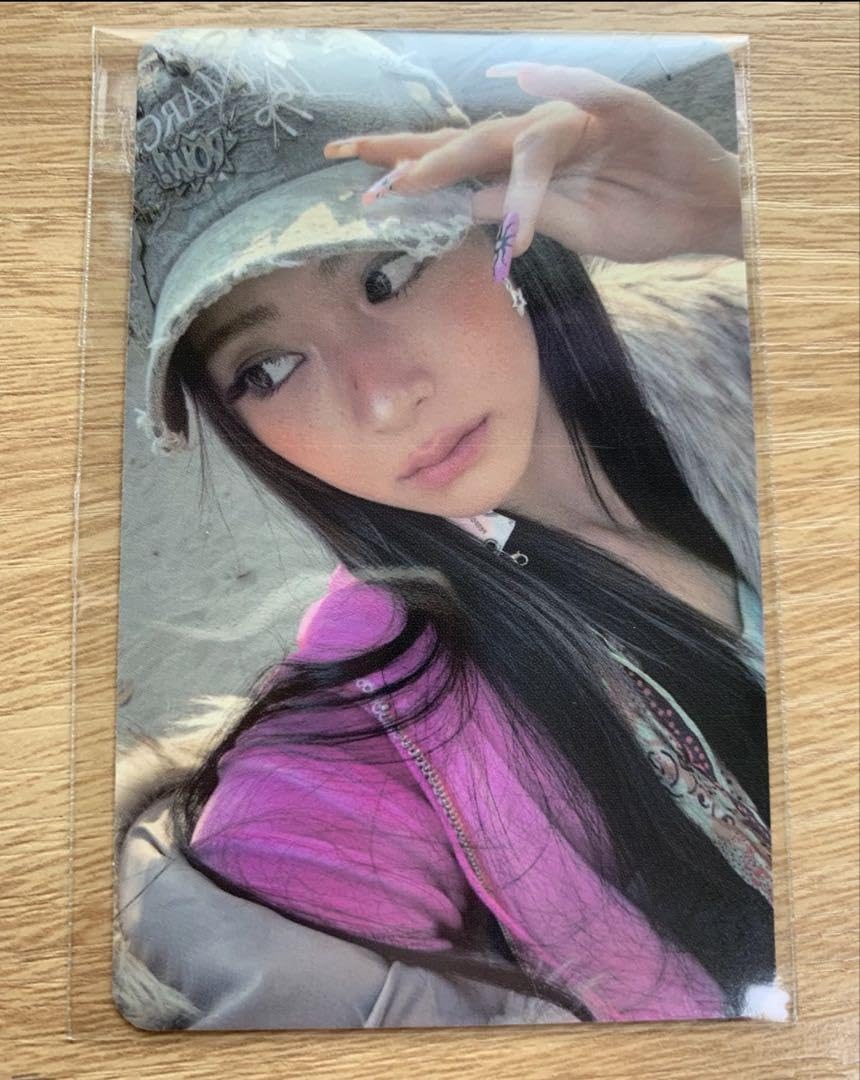 Amazon.co.jp: ルセラフィム ユンジン HOT withmuu ラキドロ限定