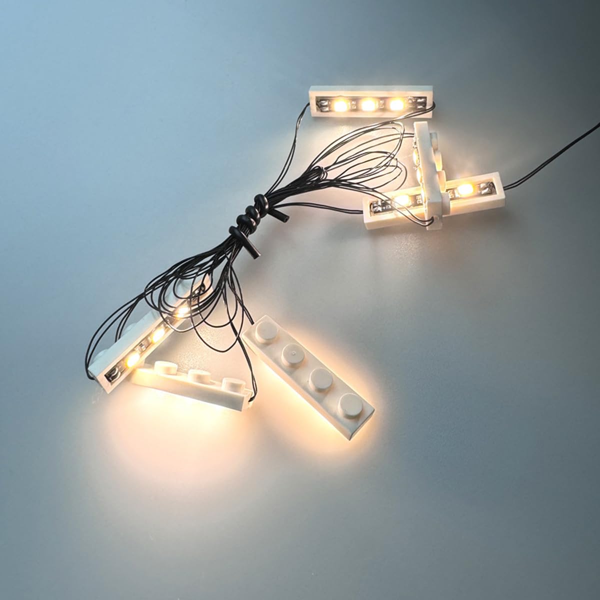 Ticha Weiße Downlights 1x4 Steine in Einer Reihe, USB-betriebene DIY-Bausteinlampe, Modell-Beleuchtungszubehör, Weißes Licht