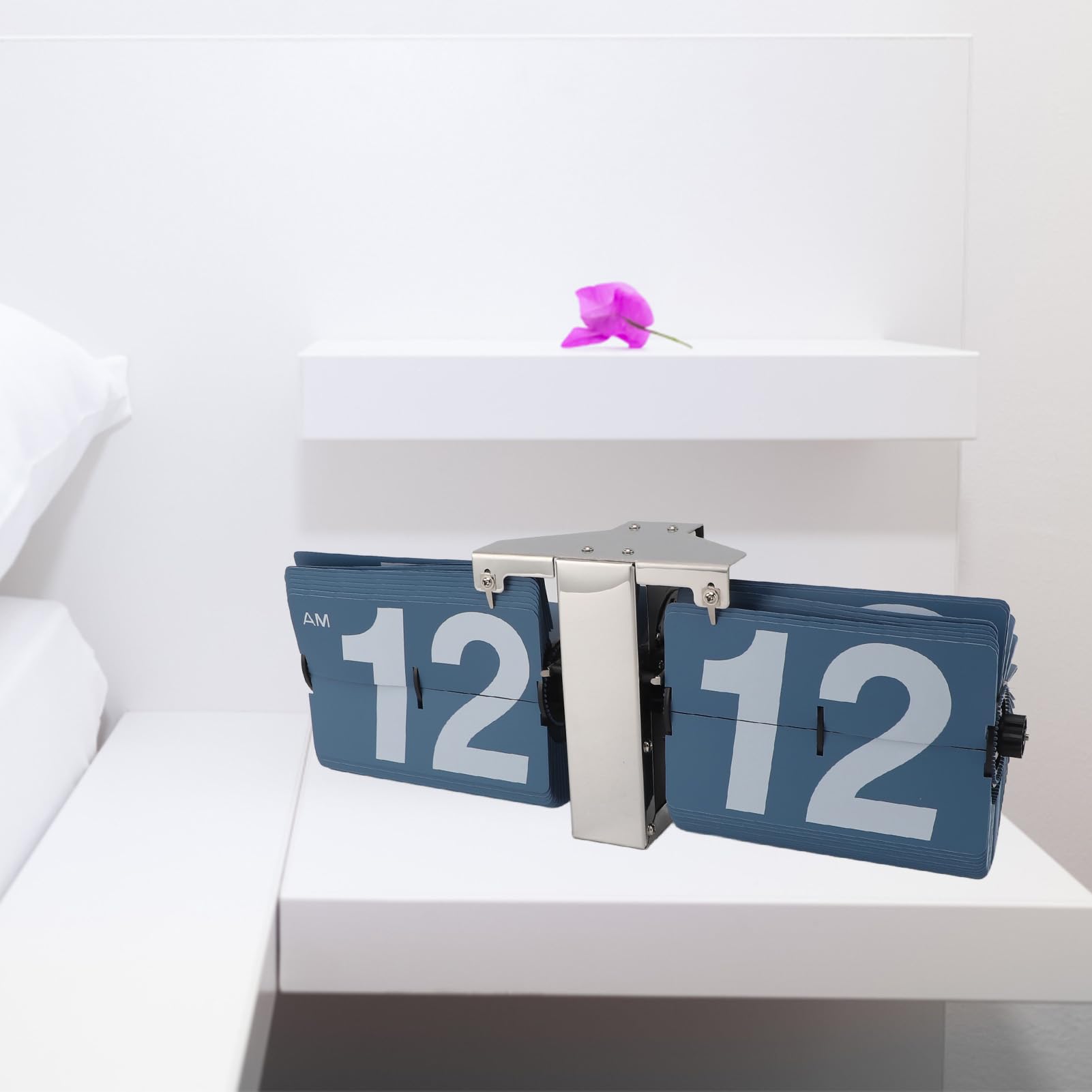 Automatische Flip -Uhr -Mechanik Retro Digital Flip Down Takt Batterie Easy Lesen Sie große Zahlen Schreibtisch Wand Hanging Edelstahl PVC Wohnzimmer Büro Studie (Silberständer und Blue Flip)